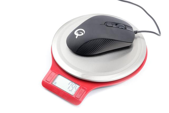  电竞硬件厂商发力 轻量化鼠标引领市场新潮流