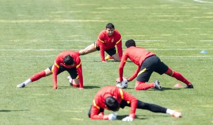  世界杯预选赛开战，诸强争夺出线权